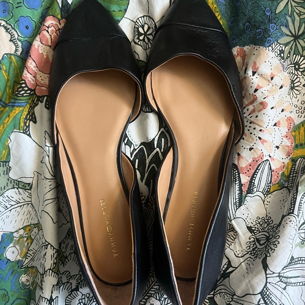 NWOT Black Flats